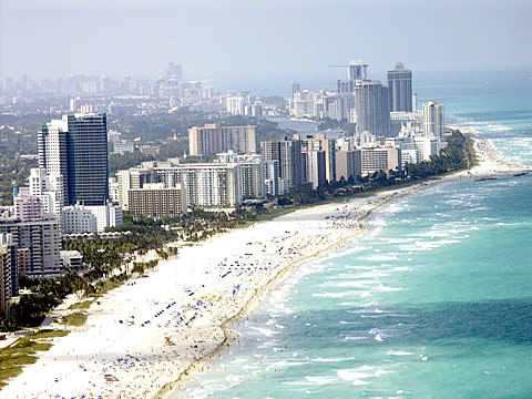 Plazoleta Rodolfo Daniel El&iacute;as